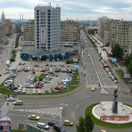 Relax 2 Central Apartment Bacau Exterior photo