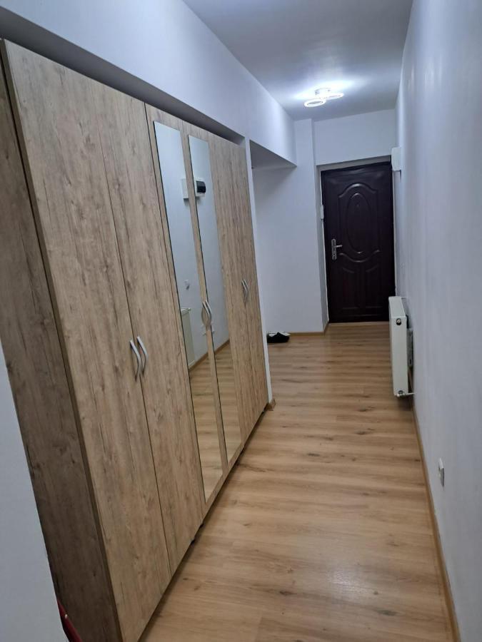 Relax 2 Central Apartment Bacau Exterior photo